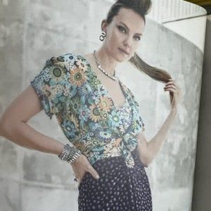 Cabi Medium Happy Top - NWOT